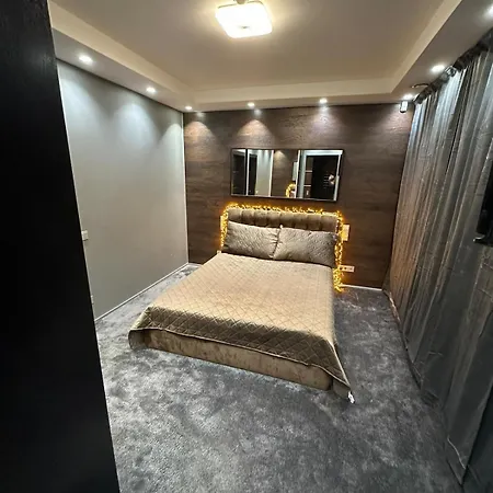 B&M Romantic Room Apartamento *