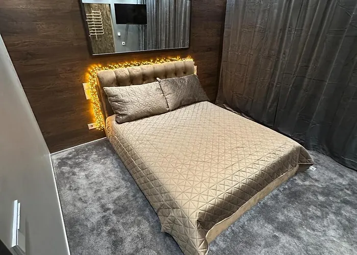 Апартаменти B&m Romantic Self Check-in *