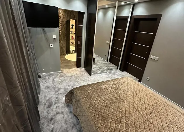 B&m Romantic Self Check-in Vilnius